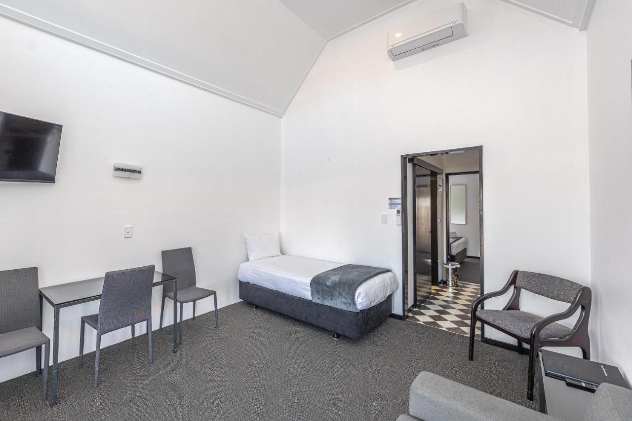 Burwood Motel Whanganui Exterior photo