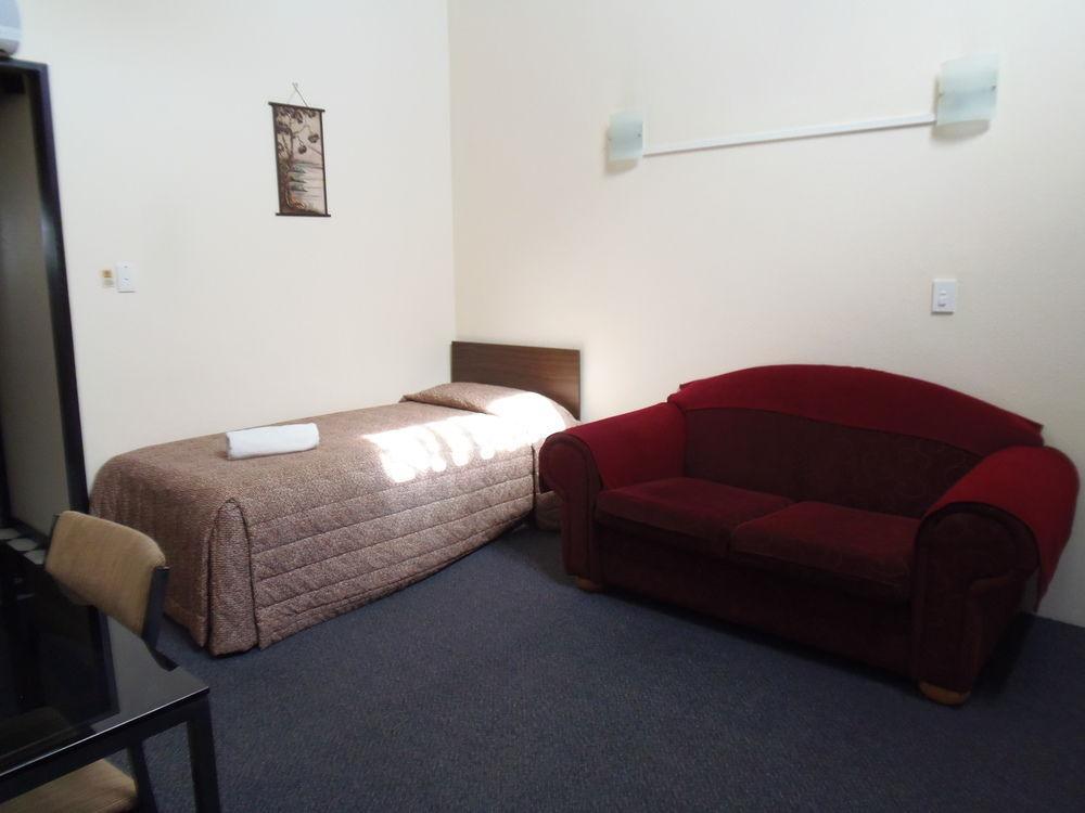 Burwood Motel Whanganui Exterior photo