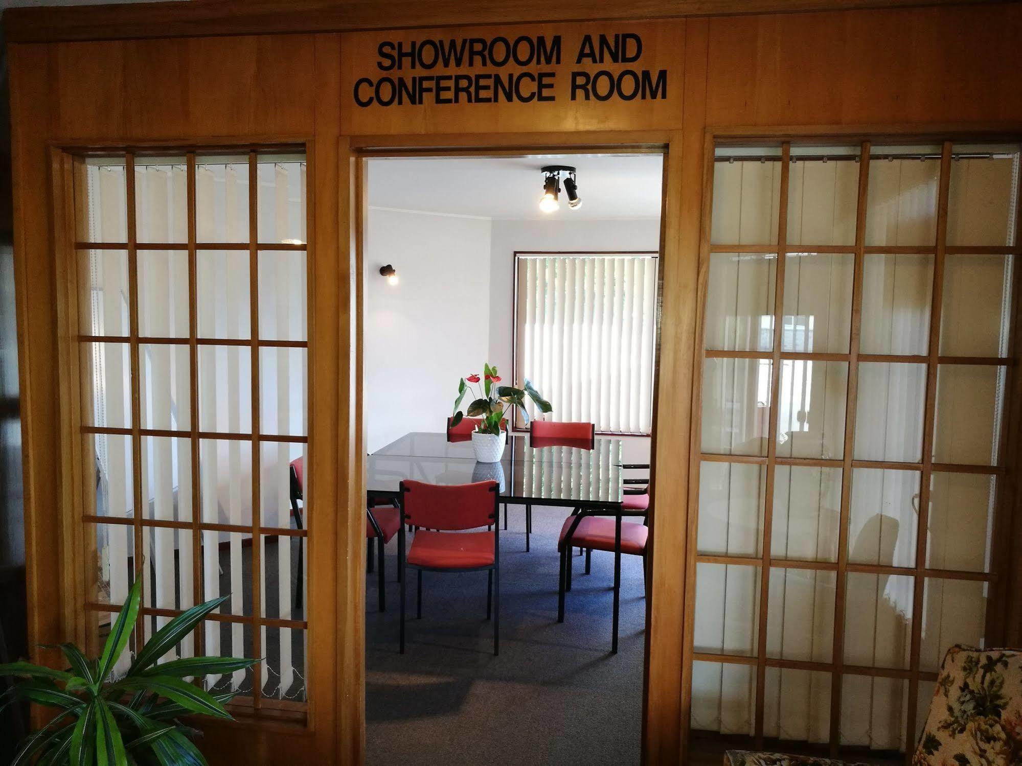 Burwood Motel Whanganui Exterior photo