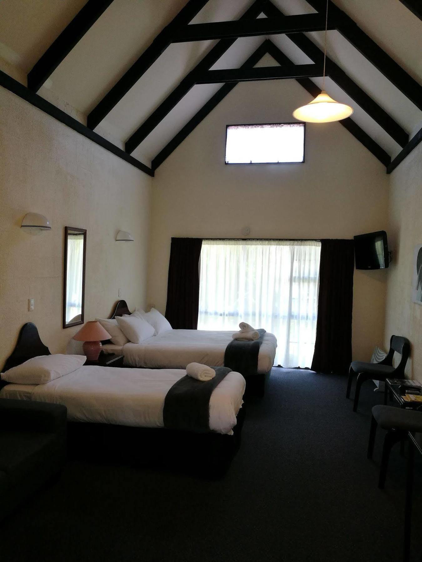 Burwood Motel Whanganui Exterior photo